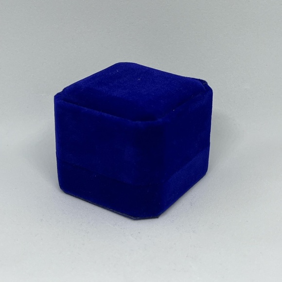 Designer Chanel Earrings - Picture 6 of 6